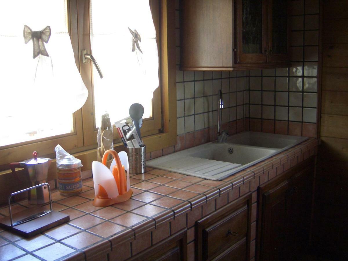Chalet L Oasi Di Ambra 8 Posti Letto Con Uso Piscina Ardea Exterior foto